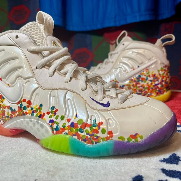 Nike fruity pebble foamposite White Sneakers 6y - Picture 9 of 9